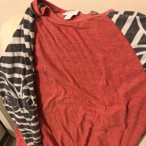 LuLaRoe Pink with bows on sleeves Randy Tee 2XL